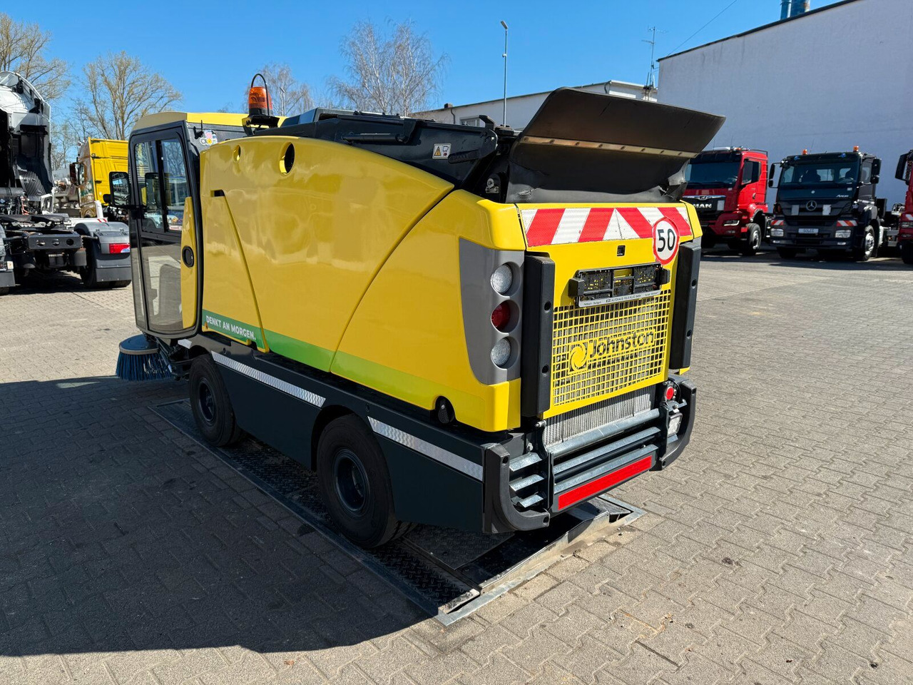 Johnston C202 Kleinkehrmaschine 2 M³ - 6.000 h - Spazzatrice stradale: foto 5 Johnston C202 Kleinkehrmaschine 2 M³ - 6.000 h - Spazzatrice stradale: foto 5