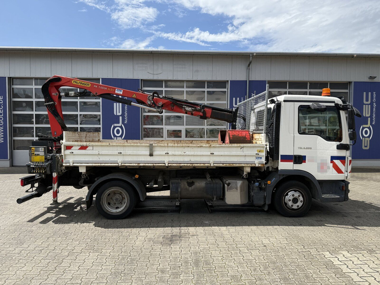 MAN TGL 8.220 4x2 Kipper Kran Palfinger 7.001-K A - Furgone ribaltabile: foto 3 MAN TGL 8.220 4x2 Kipper Kran Palfinger 7.001-K A - Furgone ribaltabile: foto 3