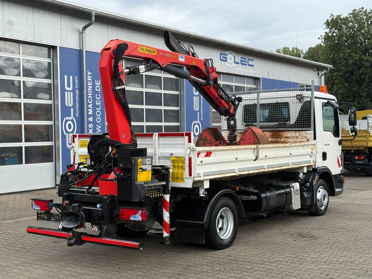 MAN TGL 8.220 4x2 Kipper Kran Palfinger 7.001-K A - Furgone ribaltabile: foto 3 MAN TGL 8.220 4x2 Kipper Kran Palfinger 7.001-K A - Furgone ribaltabile: foto 3