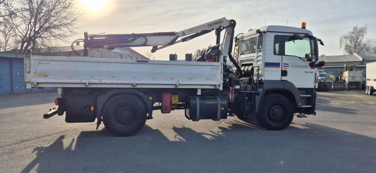 MAN TGS 18.480 4x4H Winter. Kipper Kran PALFINGER 12 - Camion con gru: foto 3 MAN TGS 18.480 4x4H Winter. Kipper Kran PALFINGER 12 - Camion con gru: foto 3
