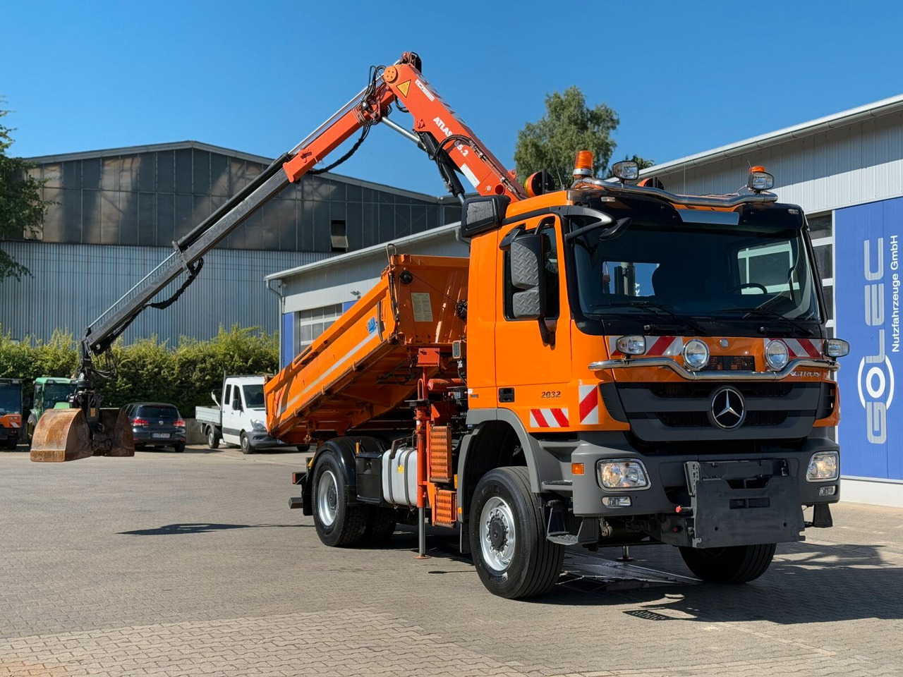 Mercedes-Benz ACTROS 2044 4x4 Kipper Kran ATLAS 65.2 A2L - Camion con gru: foto 2 Mercedes-Benz ACTROS 2044 4x4 Kipper Kran ATLAS 65.2 A2L - Camion con gru: foto 2