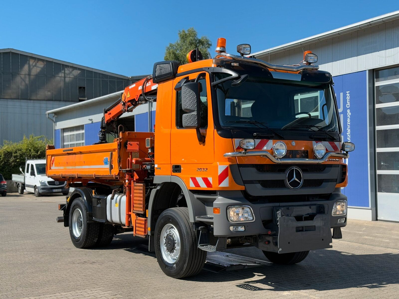 Mercedes-Benz ACTROS 2044 4x4 Kipper Kran ATLAS 65.2 A2L - Camion con gru: foto 1 Mercedes-Benz ACTROS 2044 4x4 Kipper Kran ATLAS 65.2 A2L - Camion con gru: foto 1