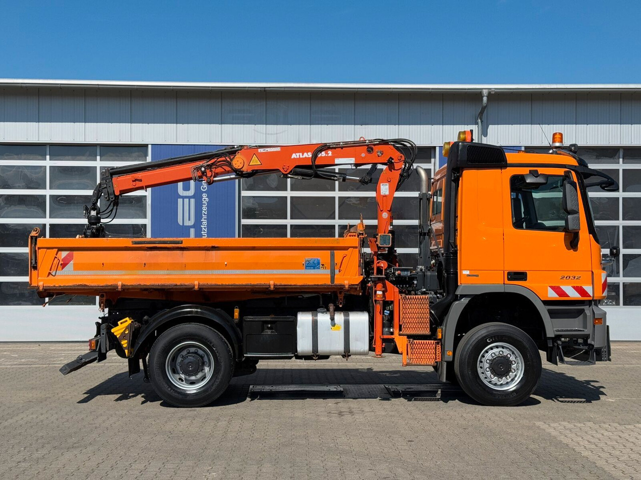 Mercedes-Benz ACTROS 2044 4x4 Kipper Kran ATLAS 65.2 A2L - Autocarro ribaltabile, Camion con gru: foto 3 Mercedes-Benz ACTROS 2044 4x4 Kipper Kran ATLAS 65.2 A2L - Autocarro ribaltabile, Camion con gru: foto 3