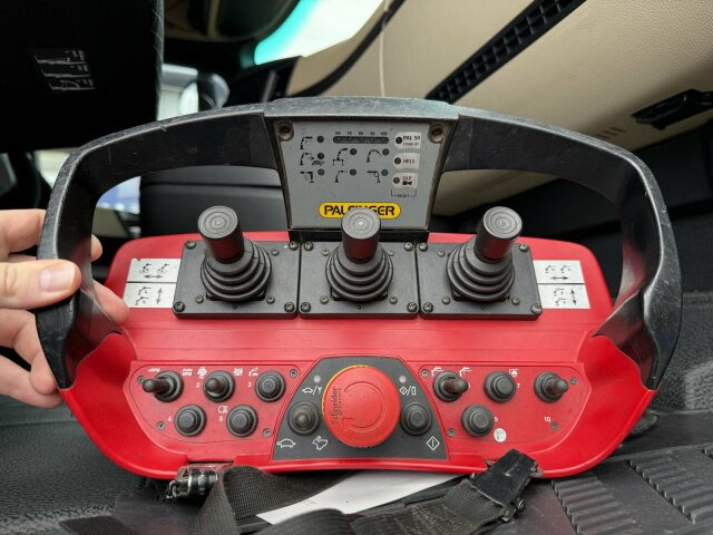 Camion con gru Mercedes-Benz ACTROS 2545 6x2 Pritsche Kran Palfinger PK20001K: foto 7 Camion con gru Mercedes-Benz ACTROS 2545 6x2 Pritsche Kran Palfinger PK20001K: foto 7