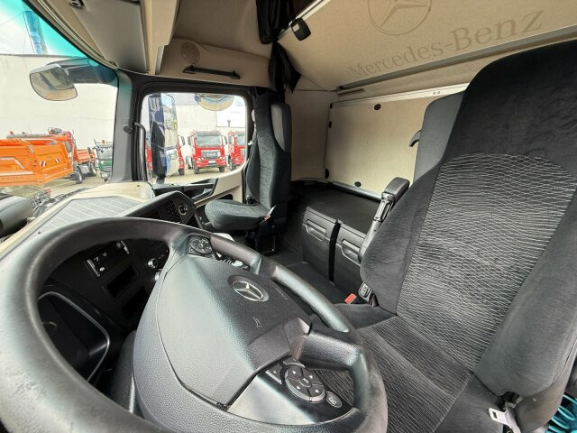 Camion con gru Mercedes-Benz ACTROS 2545 6x2 Pritsche Kran Palfinger PK20001K: foto 15 Camion con gru Mercedes-Benz ACTROS 2545 6x2 Pritsche Kran Palfinger PK20001K: foto 15