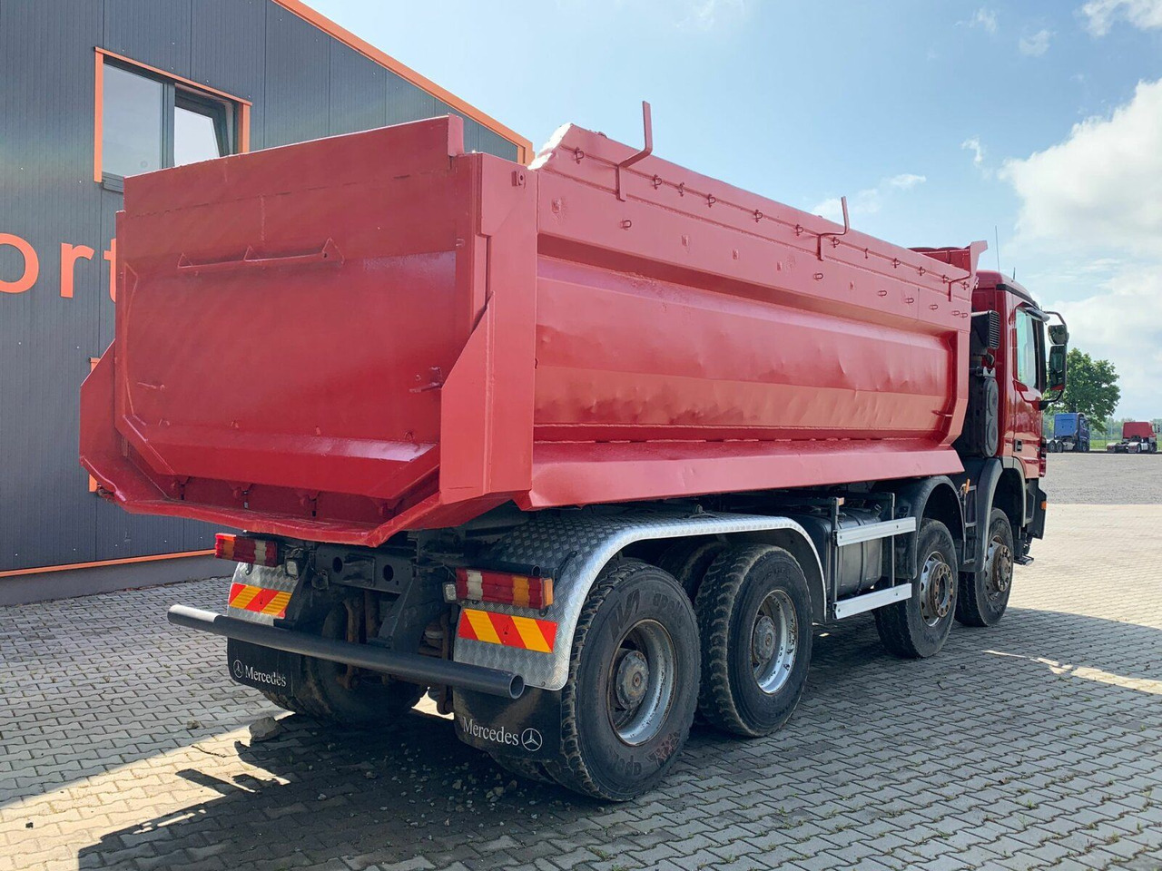 Mercedes-Benz ACTROS 4141 EURO4 8x8 Muldenkipper - Autocarro ribaltabile: foto 5 Mercedes-Benz ACTROS 4141 EURO4 8x8 Muldenkipper - Autocarro ribaltabile: foto 5