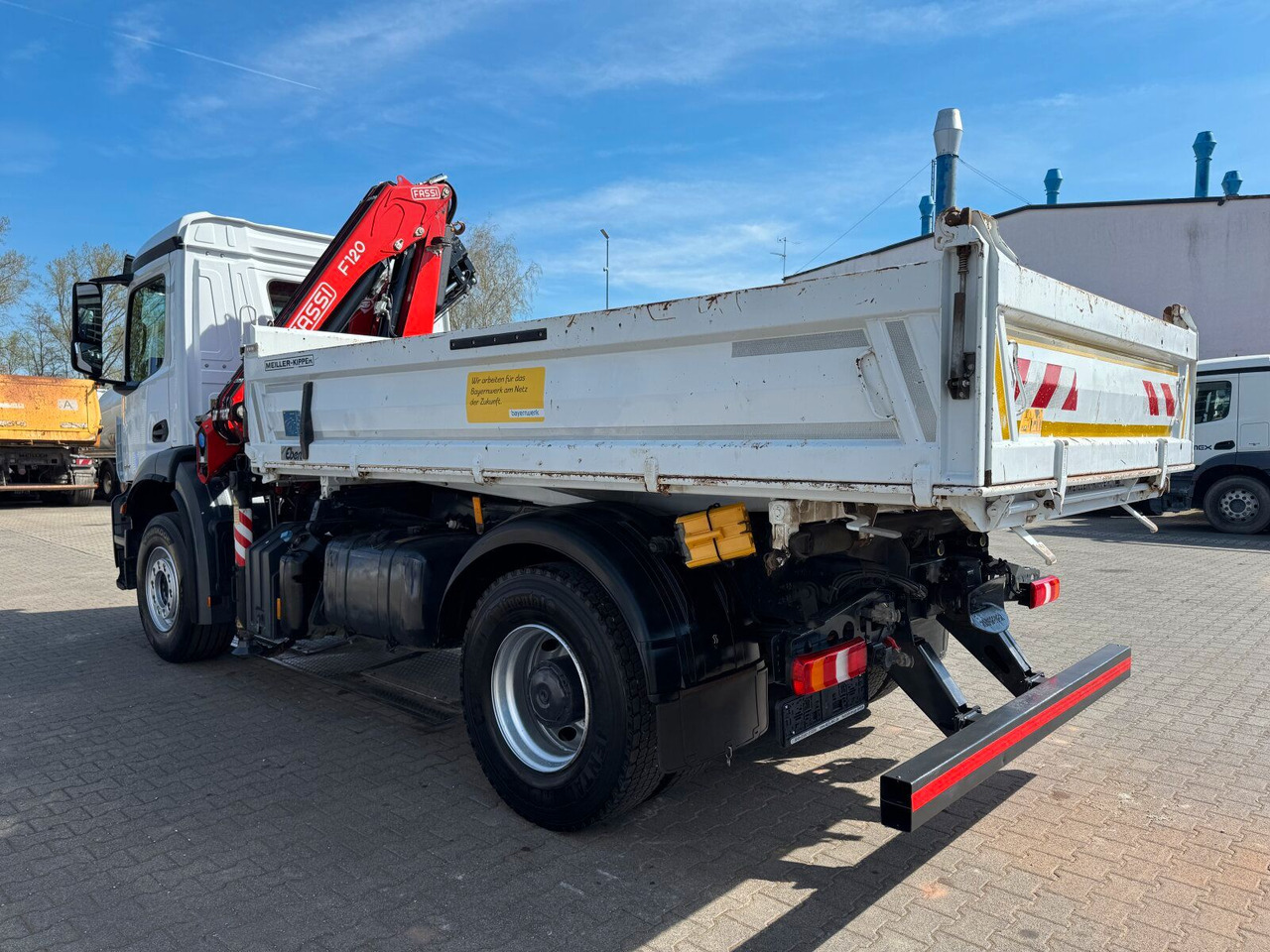 Mercedes-Benz AROCS 1832 4x2 Euro 6 Kipper Kran FASSI F120FB - Camion con gru: foto 5 Mercedes-Benz AROCS 1832 4x2 Euro 6 Kipper Kran FASSI F120FB - Camion con gru: foto 5