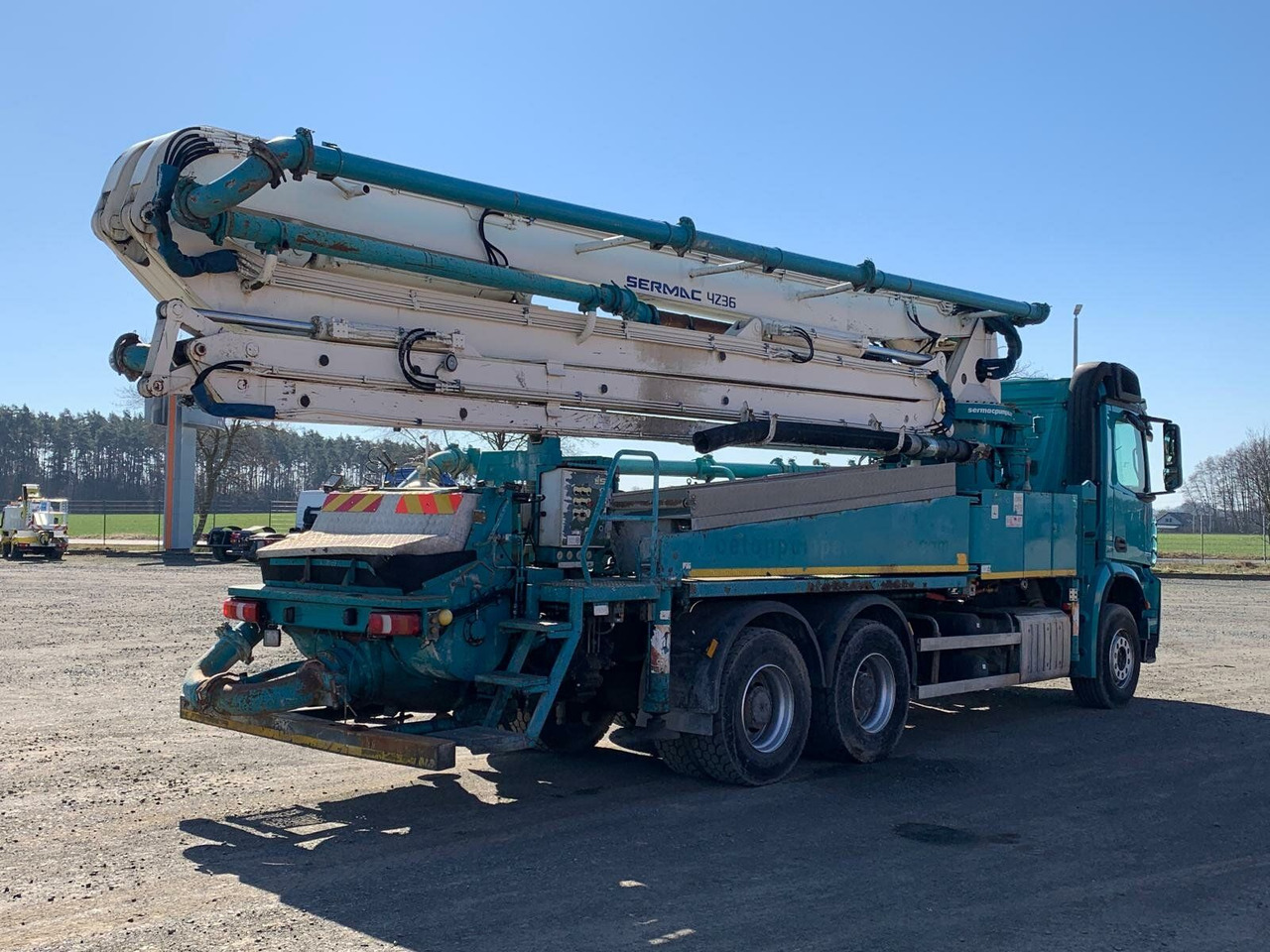 Mercedes-Benz AROCS 2636 6x4 Euro 6 Betonpumpe SERMAC 4Z36 - Pompa autocarrata: foto 5 Mercedes-Benz AROCS 2636 6x4 Euro 6 Betonpumpe SERMAC 4Z36 - Pompa autocarrata: foto 5