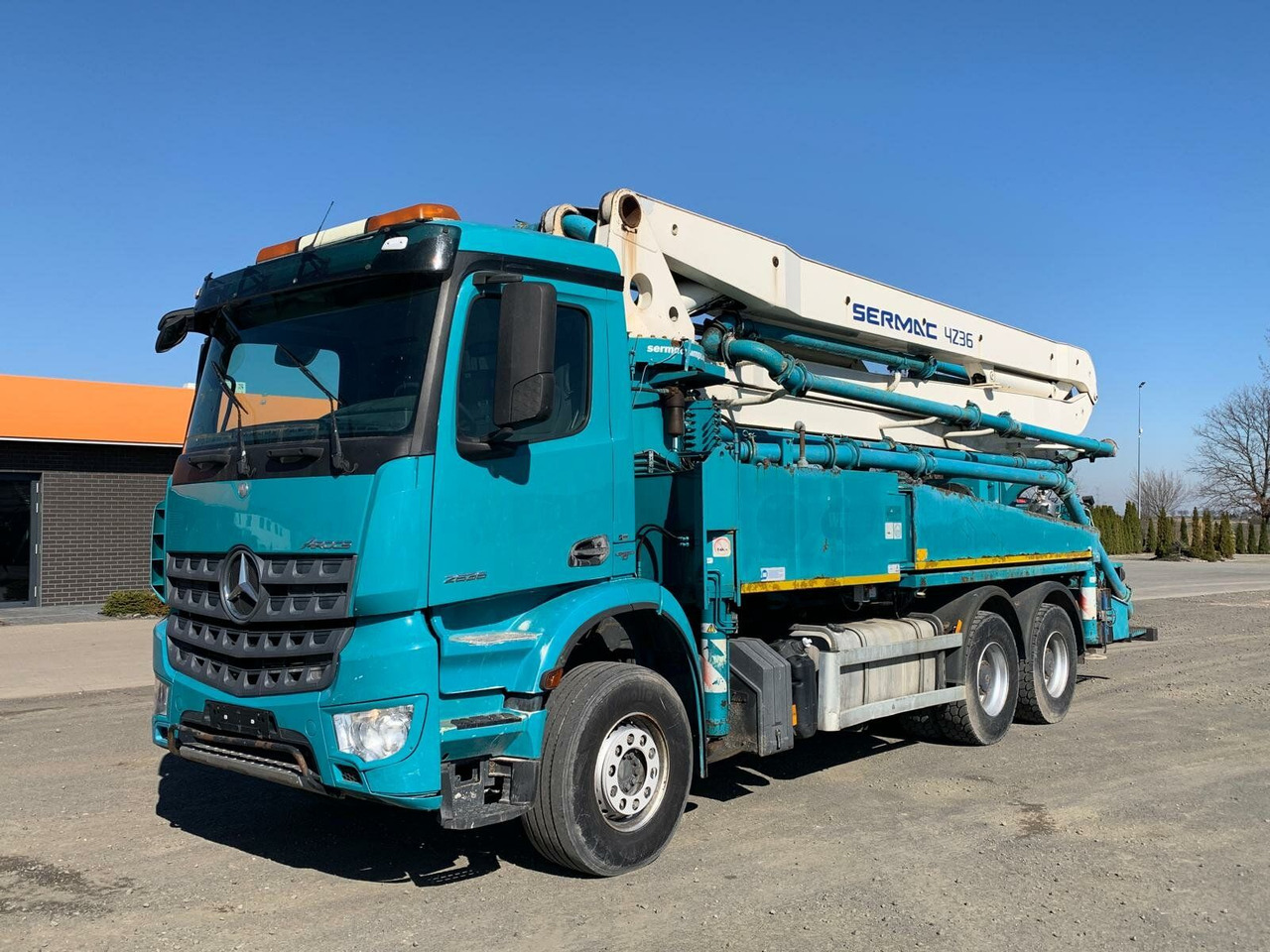 Mercedes-Benz AROCS 2636 6x4 Euro 6 Betonpumpe SERMAC 4Z36 - Pompa autocarrata: foto 1 Mercedes-Benz AROCS 2636 6x4 Euro 6 Betonpumpe SERMAC 4Z36 - Pompa autocarrata: foto 1