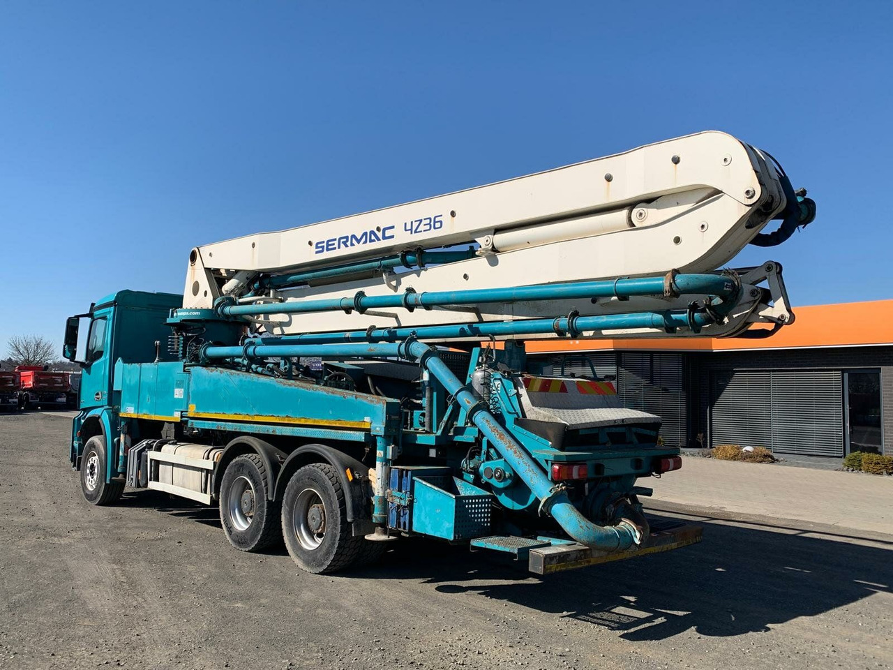 Mercedes-Benz AROCS 2636 6x4 Euro 6 Betonpumpe SERMAC 4Z36 - Pompa autocarrata: foto 3 Mercedes-Benz AROCS 2636 6x4 Euro 6 Betonpumpe SERMAC 4Z36 - Pompa autocarrata: foto 3