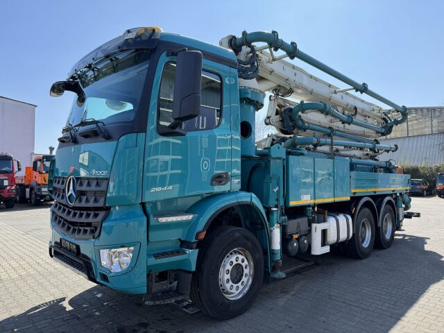 Pompa autocarrata Mercedes-Benz AROCS 2844 6x4 Euro 6 Betonpumpe SERMAC 5Z33: foto 8 Pompa autocarrata Mercedes-Benz AROCS 2844 6x4 Euro 6 Betonpumpe SERMAC 5Z33: foto 8