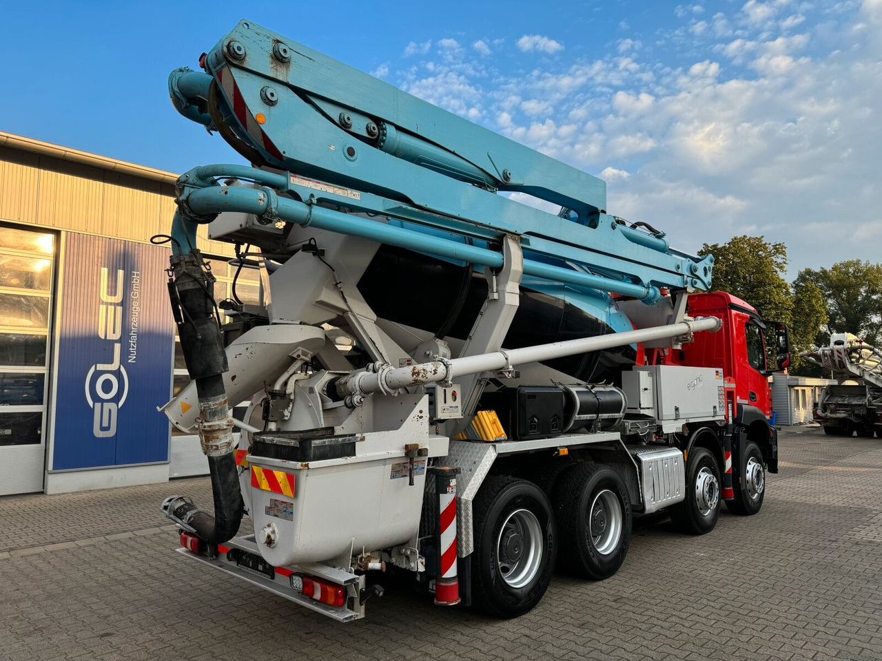 Mercedes-Benz AROCS 3243 8x4 Euro 6 Pumi Putzmeister TMM 24-3 - Pompa autocarrata: foto 5 Mercedes-Benz AROCS 3243 8x4 Euro 6 Pumi Putzmeister TMM 24-3 - Pompa autocarrata: foto 5