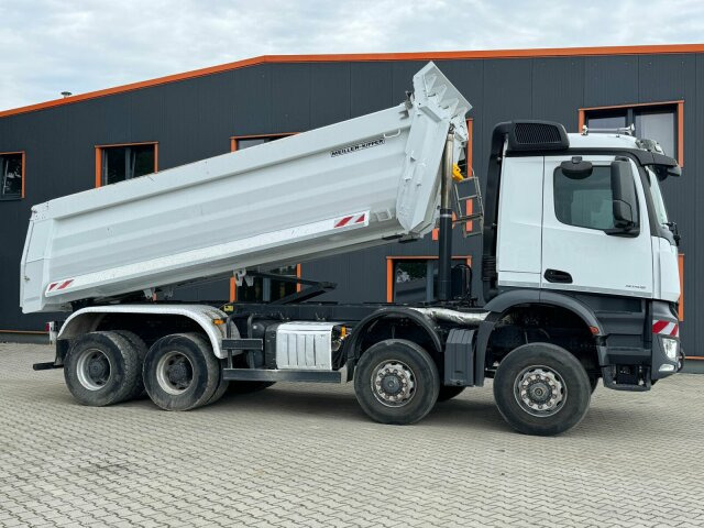 Mercedes-Benz AROCS 4145 8x8 Meiller Muldenkipper - Autocarro ribaltabile: foto 2 Mercedes-Benz AROCS 4145 8x8 Meiller Muldenkipper - Autocarro ribaltabile: foto 2