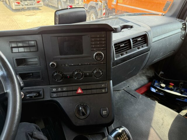 Mercedes-Benz AROCS 5051 10x6 Euro 6 Betonpumpe SERMAC 6RZ56 - Betonpompa: foto 3 Mercedes-Benz AROCS 5051 10x6 Euro 6 Betonpumpe SERMAC 6RZ56 - Betonpompa: foto 3