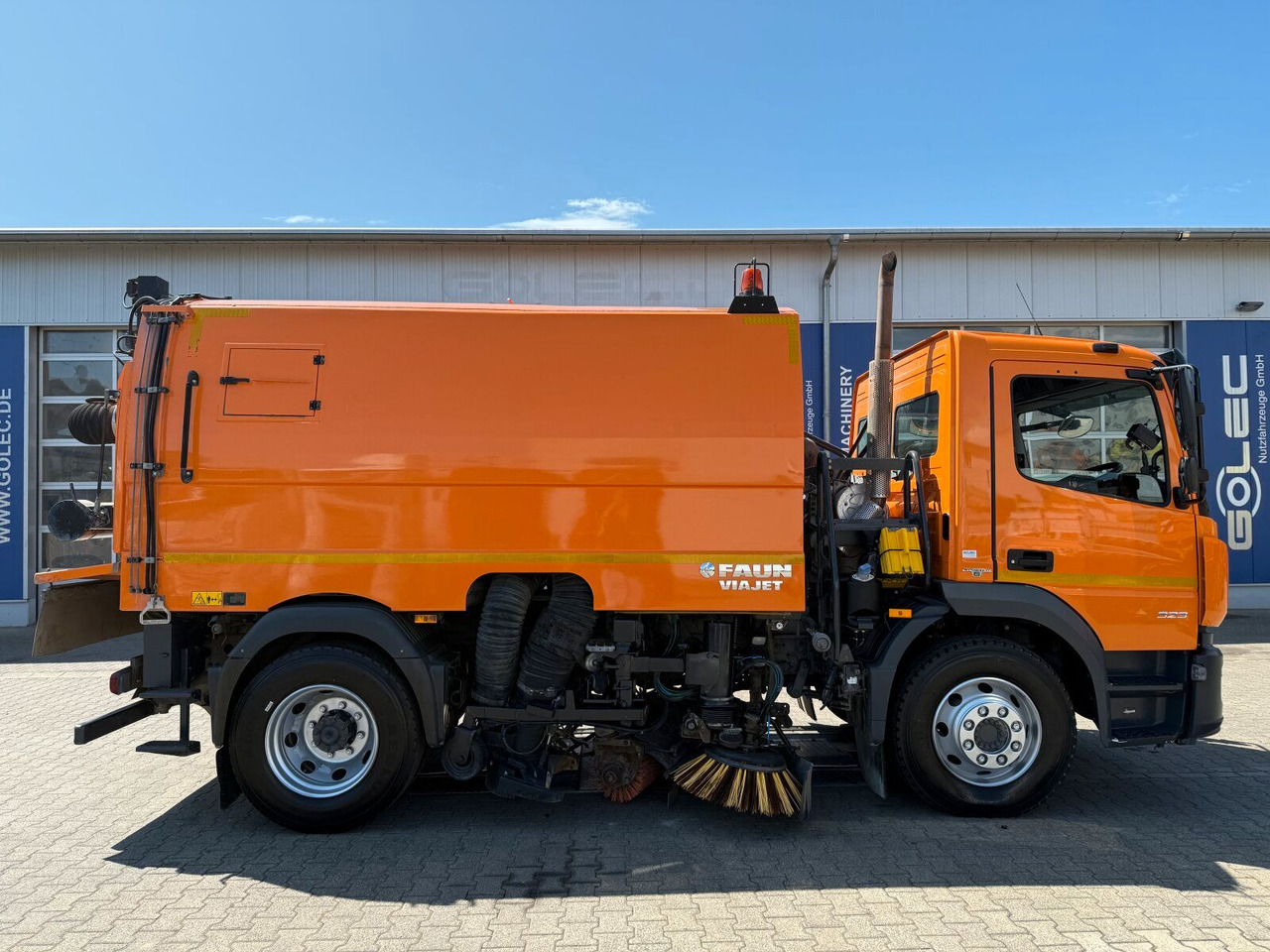 Mercedes-Benz ATEGO 1323 4x2 Kehrmaschine FAUN Viajet 6R/H - Spazzatrice stradale: foto 3 Mercedes-Benz ATEGO 1323 4x2 Kehrmaschine FAUN Viajet 6R/H - Spazzatrice stradale: foto 3