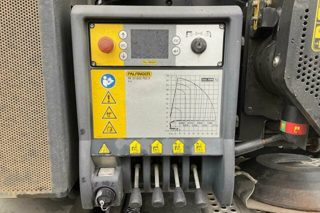 Mercedes-Benz Arocs 3253 8x4 Abrollkipper Kran Palfinger 37002 - Autocarro scarrabile, Camion con gru: foto 3 Mercedes-Benz Arocs 3253 8x4 Abrollkipper Kran Palfinger 37002 - Autocarro scarrabile, Camion con gru: foto 3