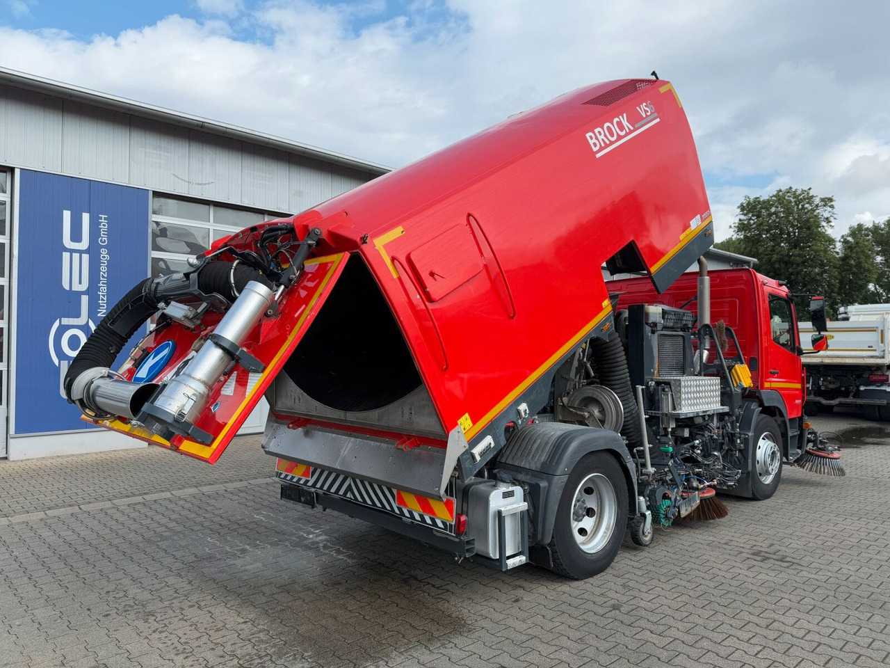 Mercedes-Benz Atego 1324 4x2 Kehrmaschine BROCK HD Anlage - Spazzatrice stradale: foto 5 Mercedes-Benz Atego 1324 4x2 Kehrmaschine BROCK HD Anlage - Spazzatrice stradale: foto 5