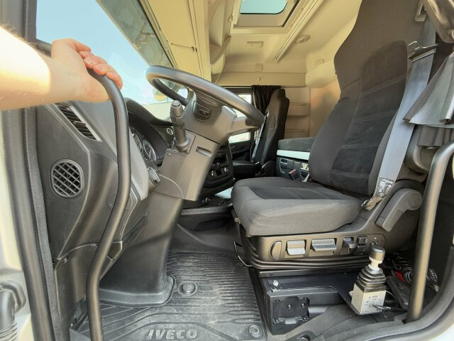 Iveco S-WAY 4x4H Zugmaschine Euro 6 *Kippauflieger - Trattore stradale: foto 4 Iveco S-WAY 4x4H Zugmaschine Euro 6 *Kippauflieger - Trattore stradale: foto 4