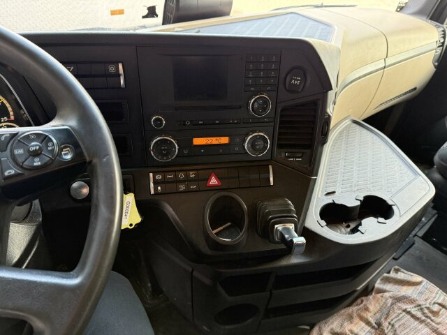 Mercedes-Benz Actros 1845 SZM 4x2 Retarder Kipph. - Trattore stradale: foto 2 Mercedes-Benz Actros 1845 SZM 4x2 Retarder Kipph. - Trattore stradale: foto 2