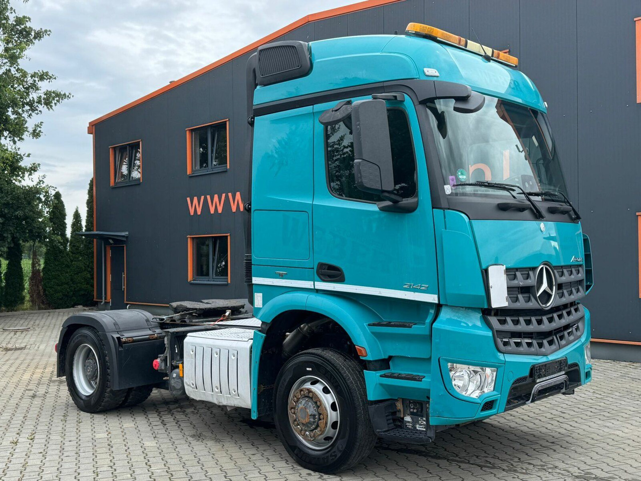 Mercedes-Benz Arocs 2142 4x4H SZM Euro 6 Kipphydraulik - Trattore stradale: foto 1 Mercedes-Benz Arocs 2142 4x4H SZM Euro 6 Kipphydraulik - Trattore stradale: foto 1