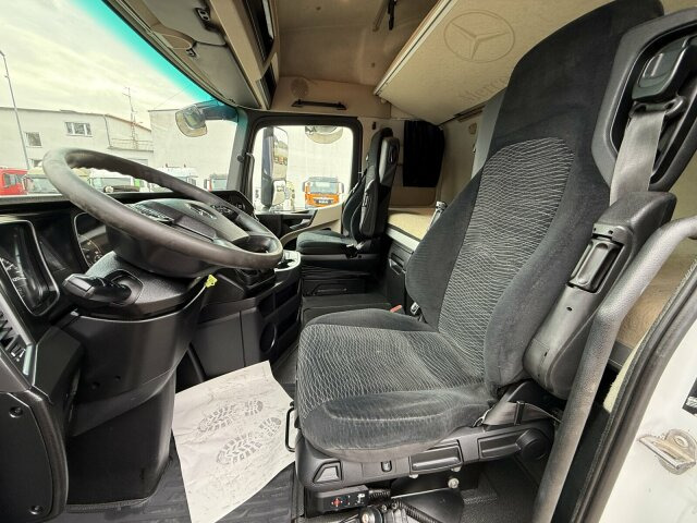 Mercedes-Benz MB Actros 1845 LS Sattelzugmaschine 4x2 - Trattore stradale: foto 5 Mercedes-Benz MB Actros 1845 LS Sattelzugmaschine 4x2 - Trattore stradale: foto 5
