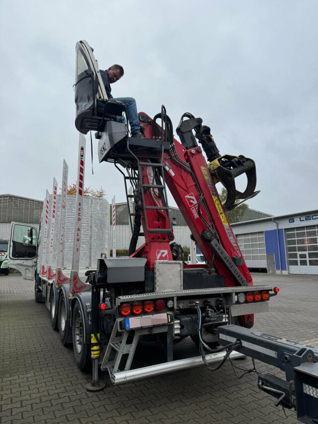 Volvo FH 510 8x4 Holztransporter Kran PENZ + Anhänger - Camion trasporto legname, Camion con gru: foto 2 Volvo FH 510 8x4 Holztransporter Kran PENZ + Anhänger - Camion trasporto legname, Camion con gru: foto 2