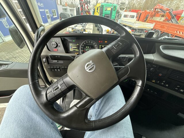 Volvo FH 510 8x4 Holztransporter Kran PENZ *Anhänger - Camion trasporto legname, Camion con gru: foto 2 Volvo FH 510 8x4 Holztransporter Kran PENZ *Anhänger - Camion trasporto legname, Camion con gru: foto 2