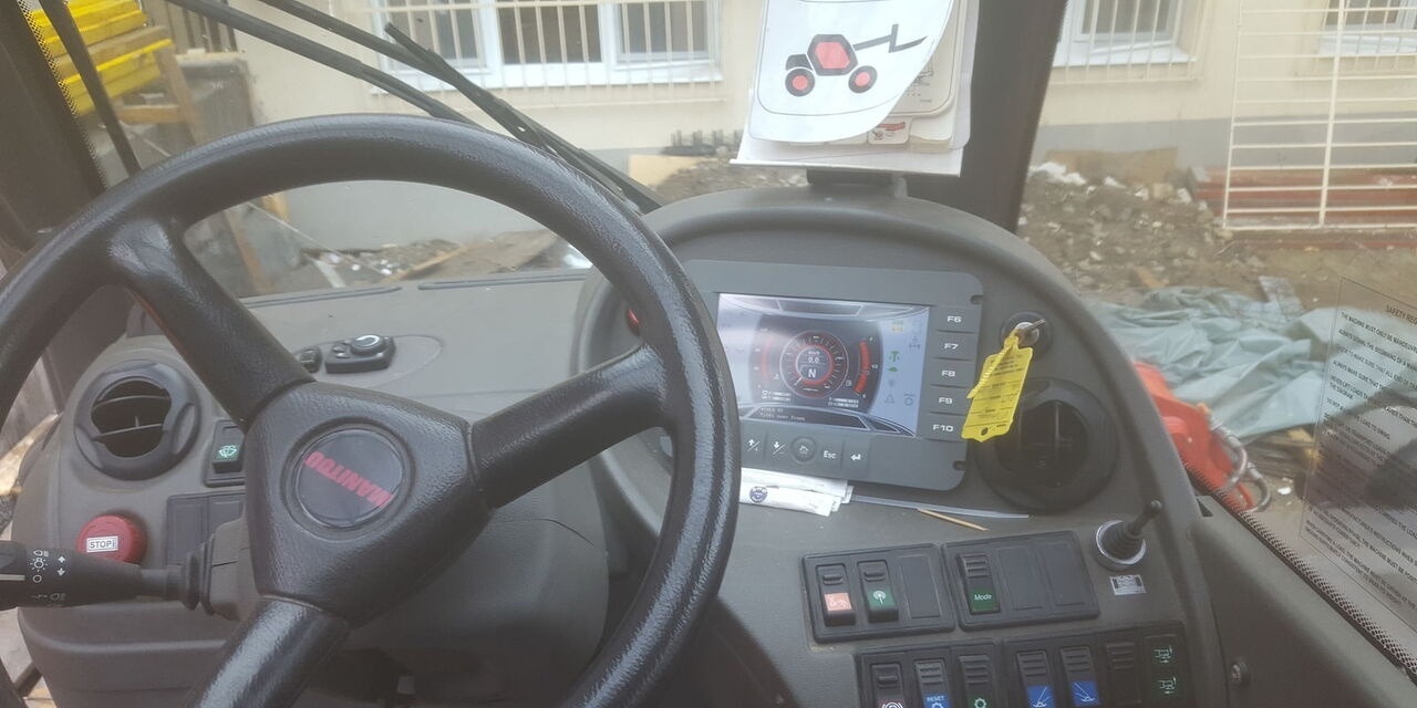 Sollevatore telescopico Manitou MRT2540+: foto 14