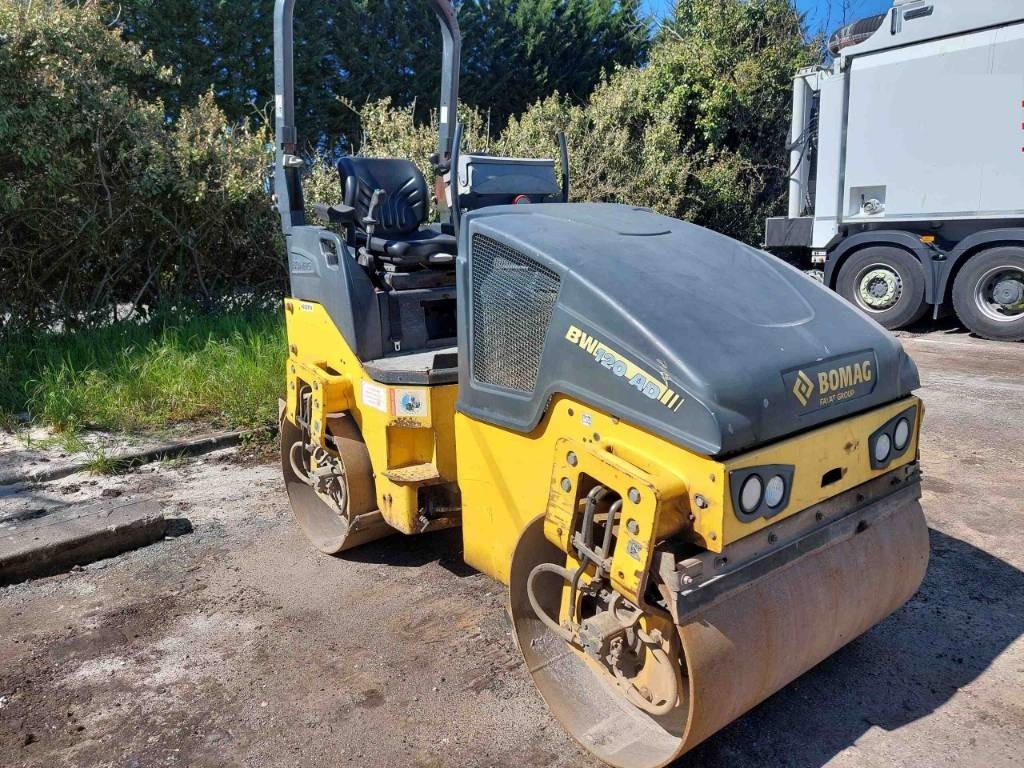 Bomag BW 120 AD-5 - Rullo stradale: foto 1 Bomag BW 120 AD-5 - Rullo stradale: foto 1