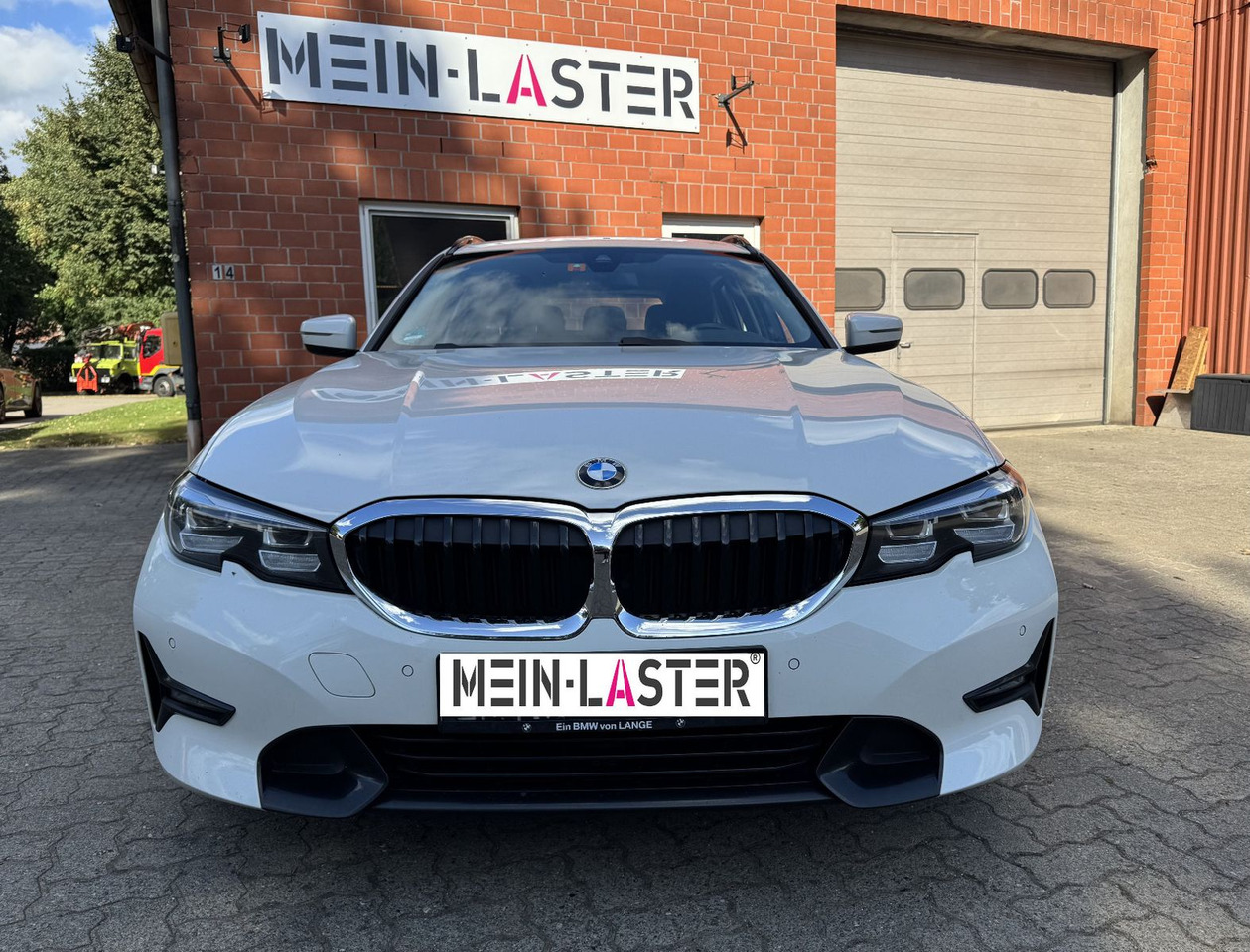 BMW 320 d xDrive touring Sport Line shadow AHK - Station wagon: foto 3 BMW 320 d xDrive touring Sport Line shadow AHK - Station wagon: foto 3