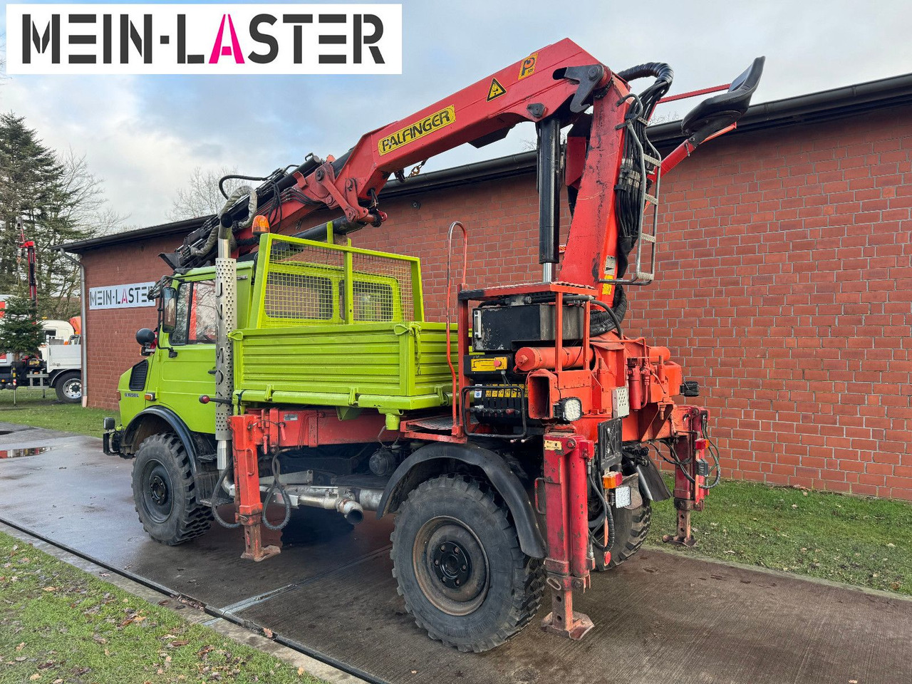 Unimog U 1650 PK 10500 Kran 15 m max. 3,9 t Seilwinde - Camion con gru: foto 4 Unimog U 1650 PK 10500 Kran 15 m max. 3,9 t Seilwinde - Camion con gru: foto 4