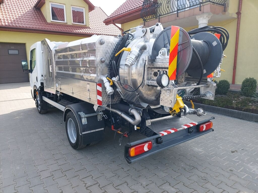Renault Maxity Cappellotto INOX Low garage hydro combi - Autospurgo: foto 4 Renault Maxity Cappellotto INOX Low garage hydro combi - Autospurgo: foto 4