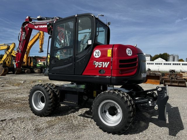 Yanmar B 95W - Escavatore gommato: foto 4 Yanmar B 95W - Escavatore gommato: foto 4