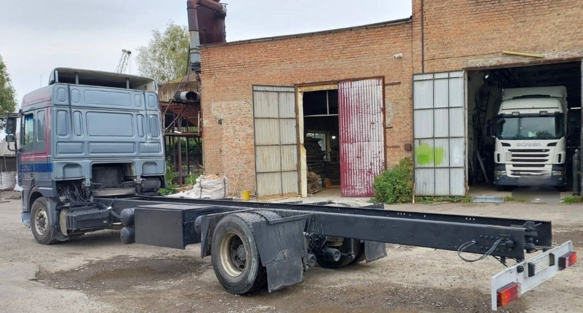 DAF 95XF380 - Autocarro telaio: foto 4 DAF 95XF380 - Autocarro telaio: foto 4