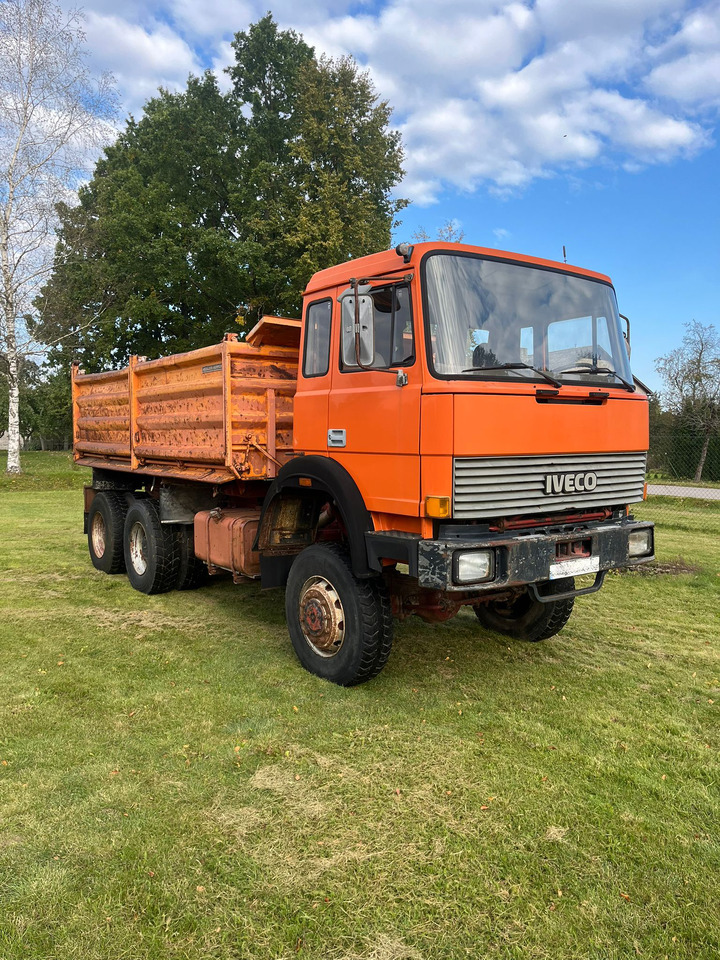 IVECO Magirus 260-30 - Autocarro ribaltabile: foto 1 IVECO Magirus 260-30 - Autocarro ribaltabile: foto 1