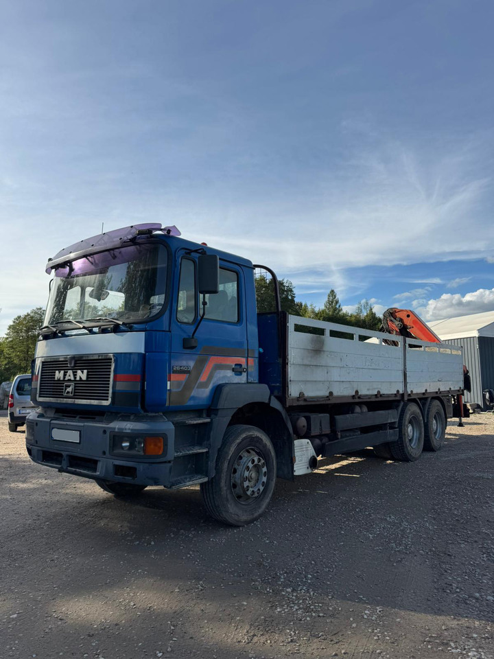 MAN 26.403 6x4 - Autocarro con pianale/ Cassone fisso, Camion con gru: foto 3 MAN 26.403 6x4 - Autocarro con pianale/ Cassone fisso, Camion con gru: foto 3