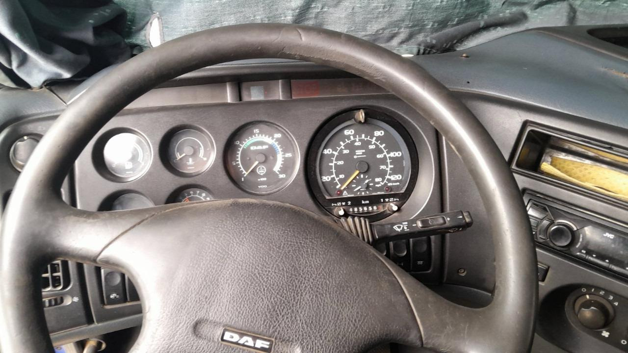 Trattore stradale DAF XF 95.380: foto 10