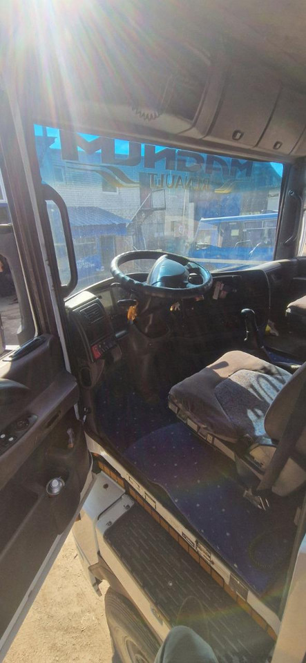 Trattore stradale RENAULT Magnum 400: foto 9