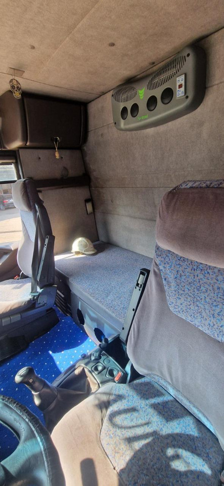 Trattore stradale RENAULT Magnum 400: foto 8