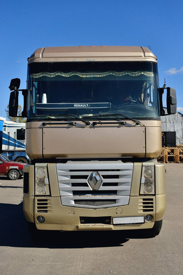 RENAULT Magnum 440 - Trattore stradale: foto 2 RENAULT Magnum 440 - Trattore stradale: foto 2