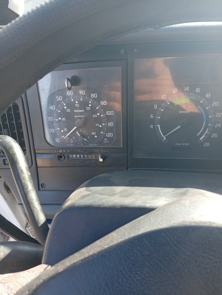 Trattore stradale RENAULT Premium 400: foto 10