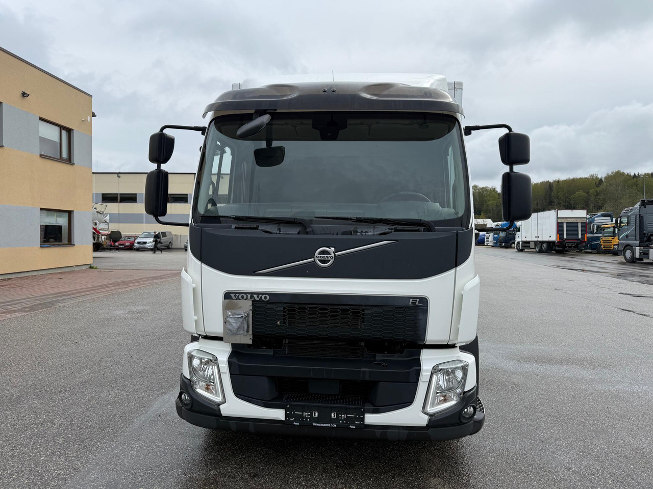 VOLVO FL250 - Autocarro furgonato: foto 3 VOLVO FL250 - Autocarro furgonato: foto 3