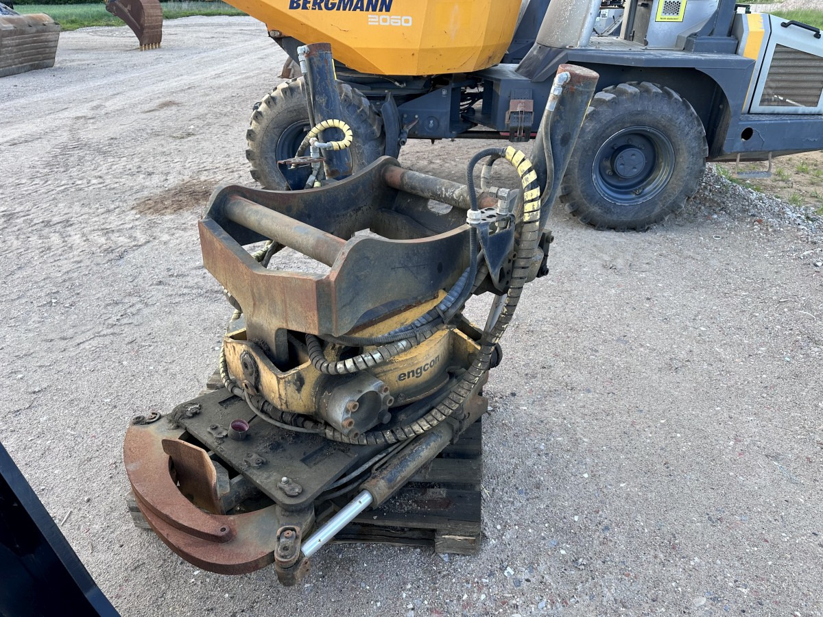 ENGCON EC 30 - S80 GR30 -S80 - SVAB Engcon Rototilt - Tiltrotator - Tiltrotator: foto 4 ENGCON EC 30 - S80 GR30 -S80 - SVAB Engcon Rototilt - Tiltrotator - Tiltrotator: foto 4