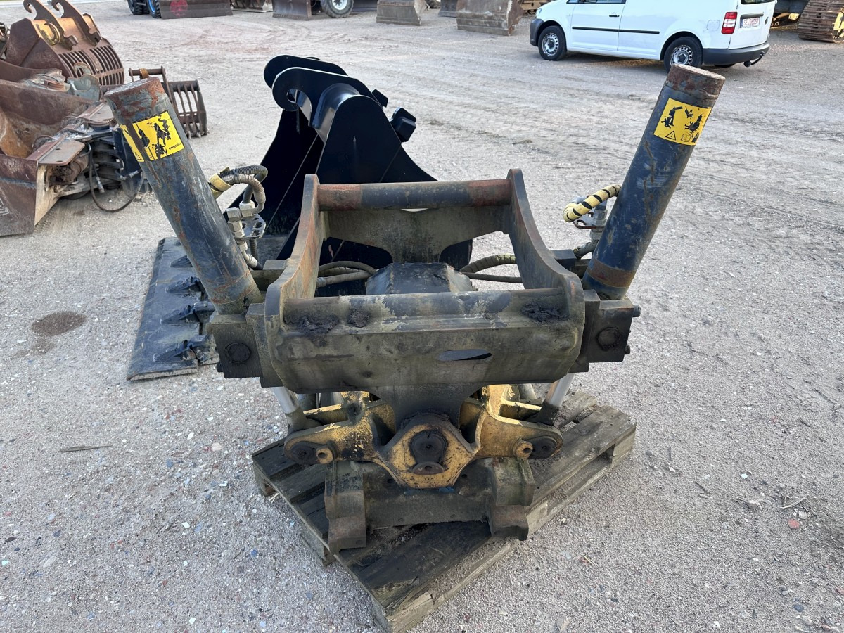 ENGCON EC 30 - S80 GR30 -S80 - SVAB Engcon Rototilt - Tiltrotator - Tiltrotator: foto 3 ENGCON EC 30 - S80 GR30 -S80 - SVAB Engcon Rototilt - Tiltrotator - Tiltrotator: foto 3
