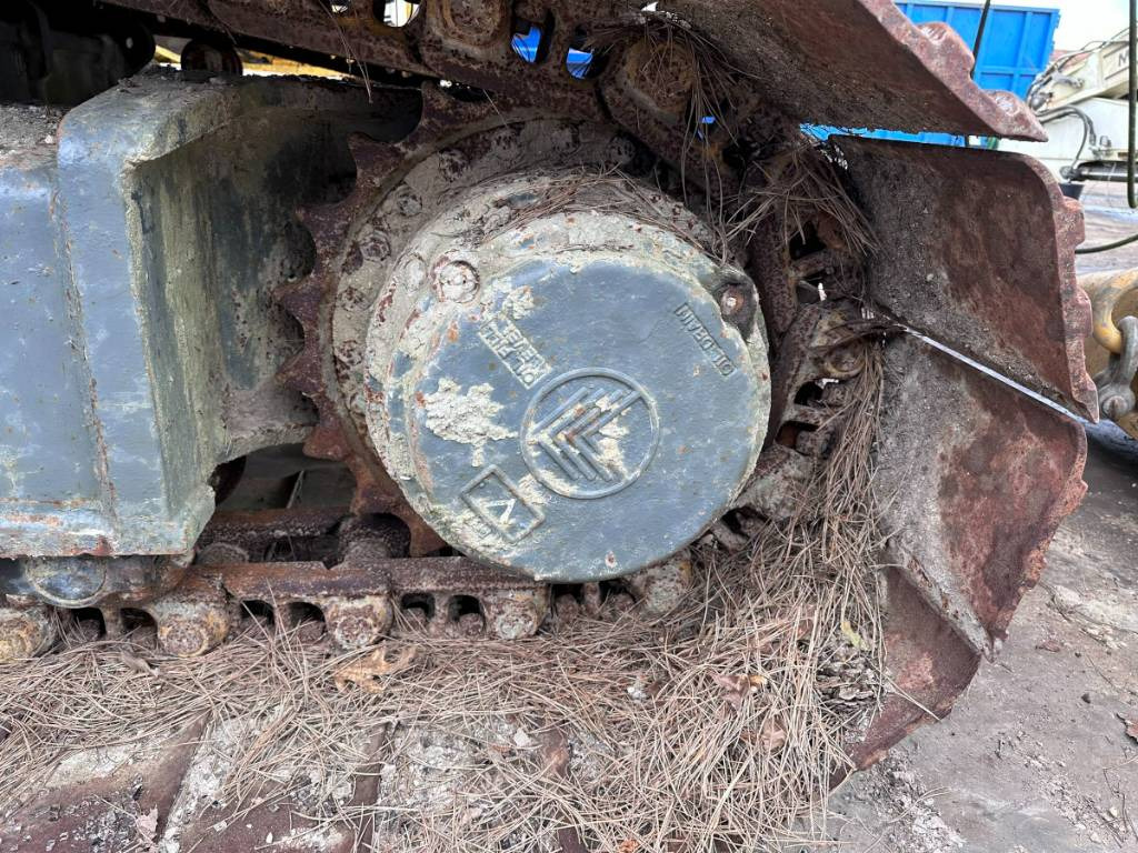 Liebherr LRB 155 for parts breaking dismantling - Battipalo: foto 3 Liebherr LRB 155 for parts breaking dismantling - Battipalo: foto 3