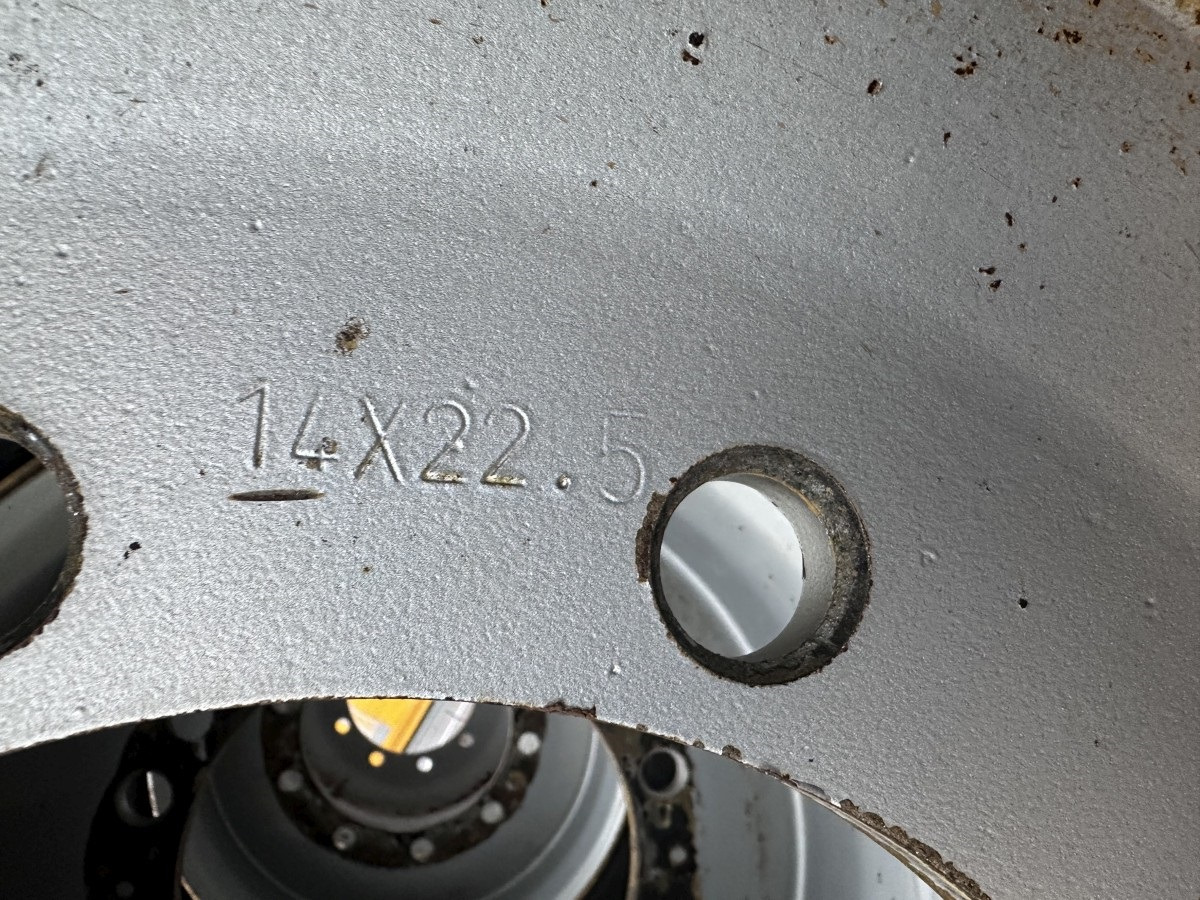 MITAS 445 / 65 R 22.5 Kompletträder - Complet tires - Pneumatico per Escavatore gommato: foto 5 MITAS 445 / 65 R 22.5 Kompletträder - Complet tires - Pneumatico per Escavatore gommato: foto 5