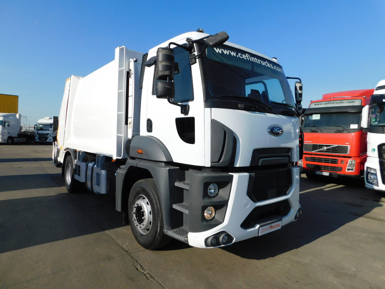 Ford 1833 4x2 dcab e6 9seso14409 - Camion immondizia: foto 2 Ford 1833 4x2 dcab e6 9seso14409 - Camion immondizia: foto 2