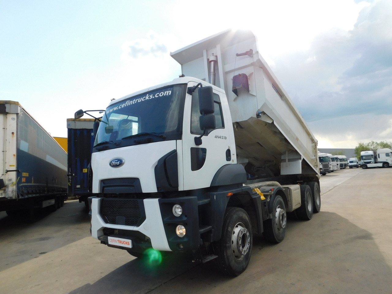 Ford 4142d 8x4 dcab e6 16s223 - Autocarro ribaltabile: foto 1 Ford 4142d 8x4 dcab e6 16s223 - Autocarro ribaltabile: foto 1
