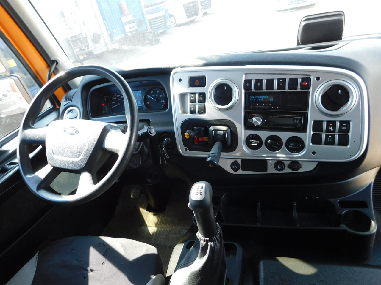 Autocarro ribaltabile Ford 4142d 8x4 dcab e6 16s2230: foto 6