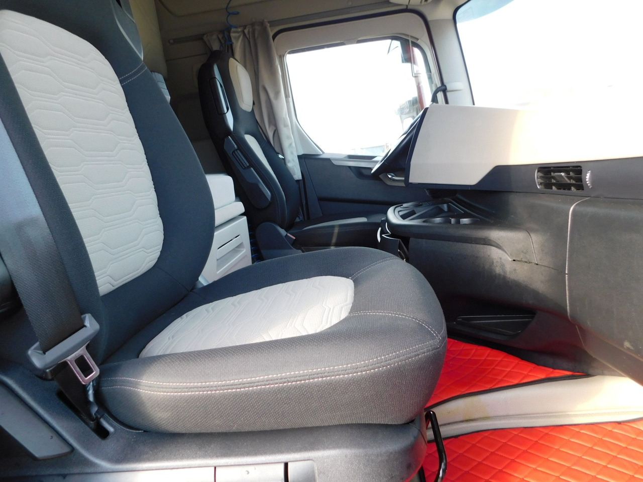 Ford F max 4x2 scab e6 12tx2620 - Trattore stradale: foto 5 Ford F max 4x2 scab e6 12tx2620 - Trattore stradale: foto 5